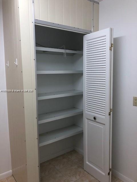 CONDO 21 WHITEHALL - Residential Lease