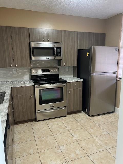 CONDO 21 WHITEHALL - Residential Lease