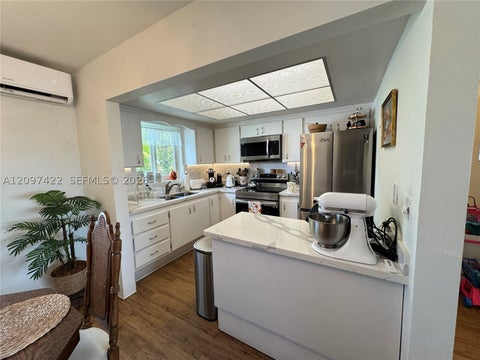 Photo of 3525 Polk St #17, Hollywood, FL 33021 (MLS # A12097422)