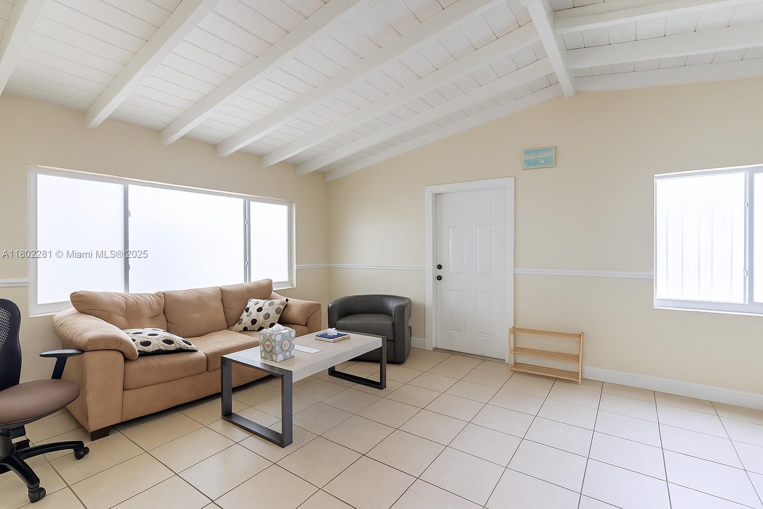1701 NW 15th Ct