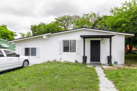 MLS: A11802281