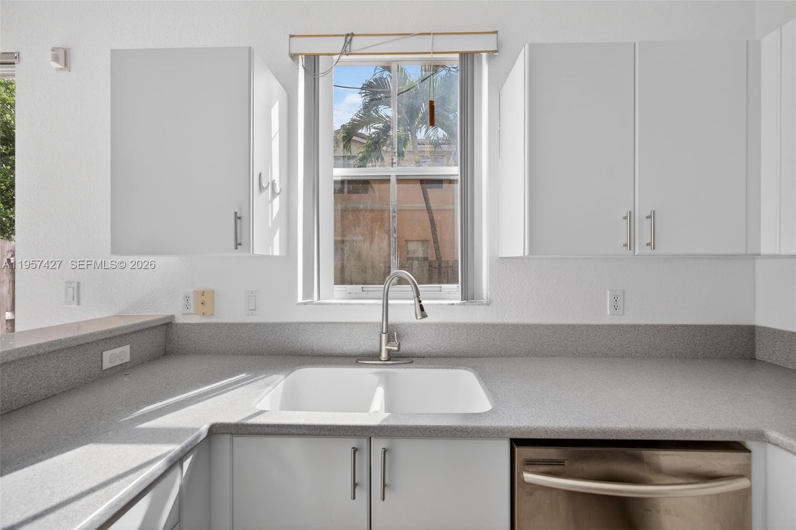 KENDALL BREEZE SOUTH - Residential