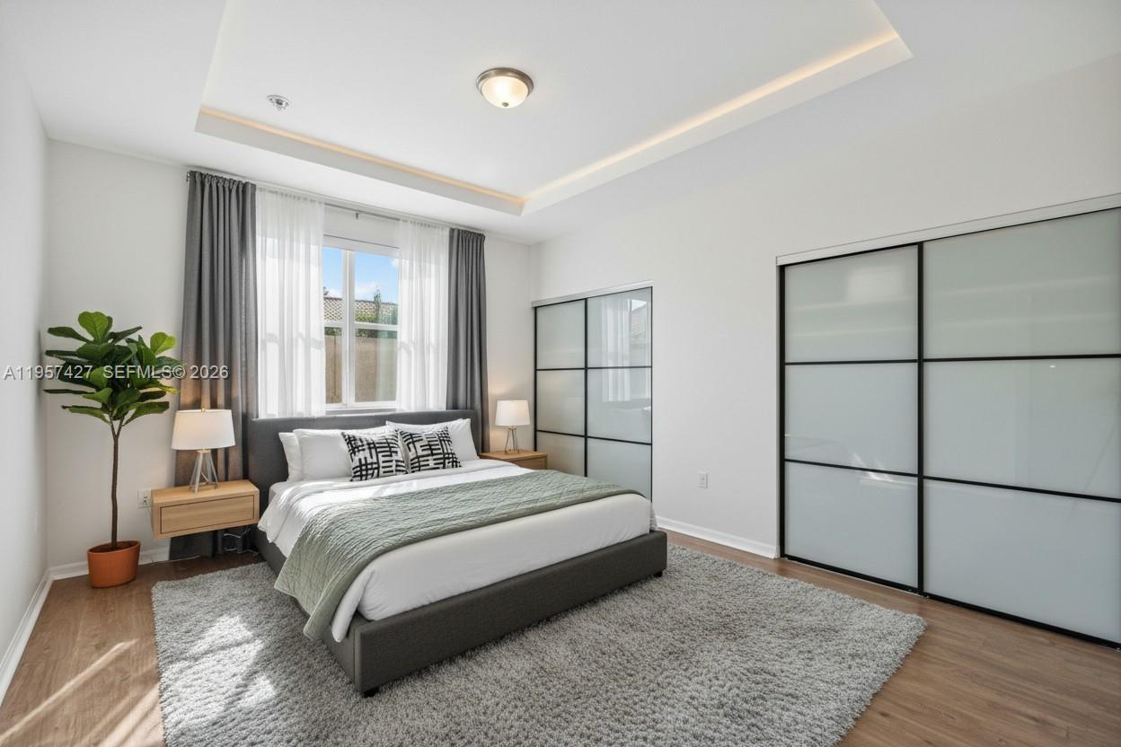 KENDALL BREEZE SOUTH - Residential