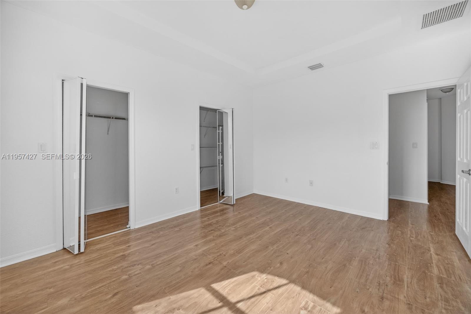 KENDALL BREEZE SOUTH - Residential