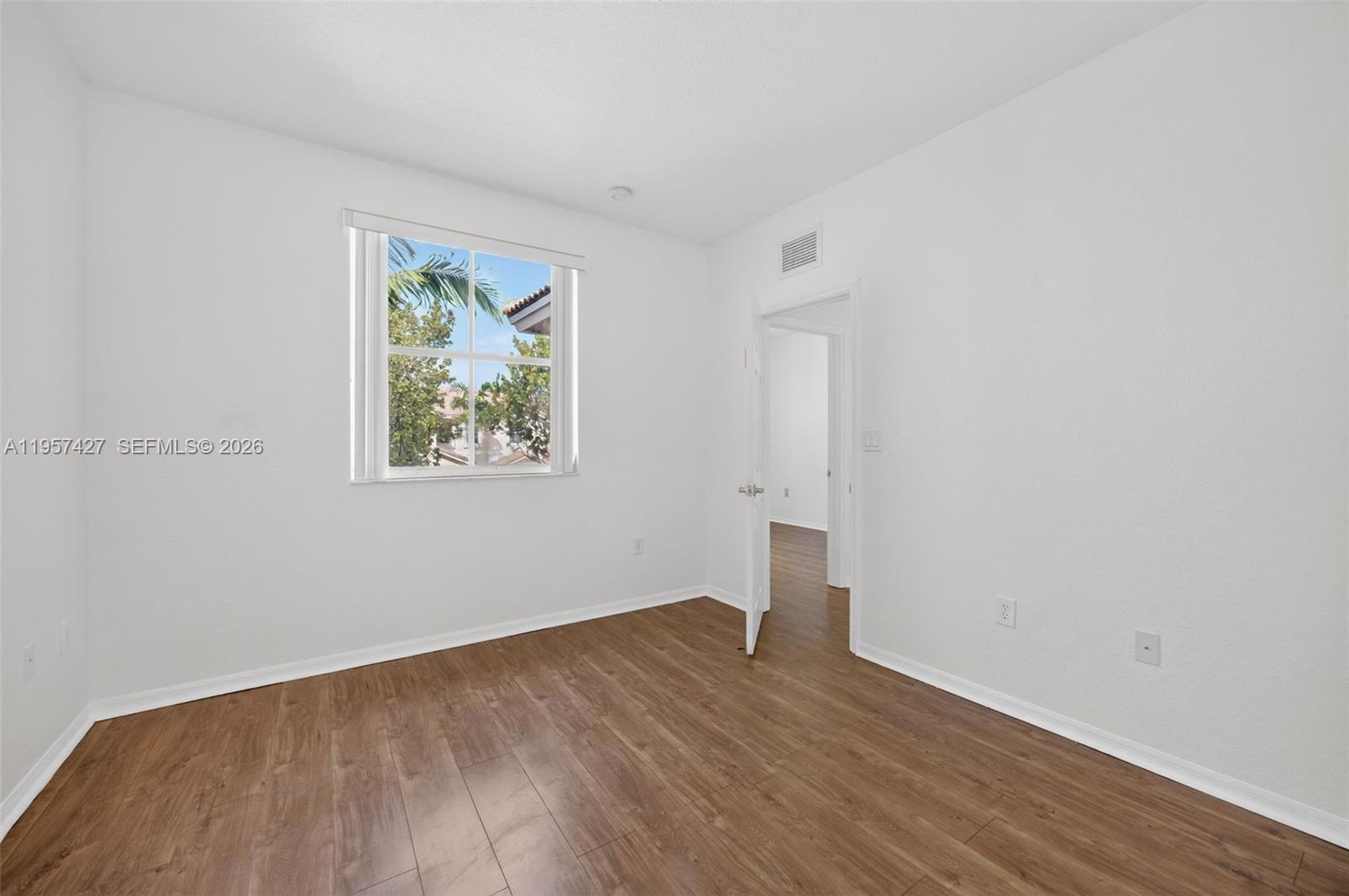 KENDALL BREEZE SOUTH - Residential