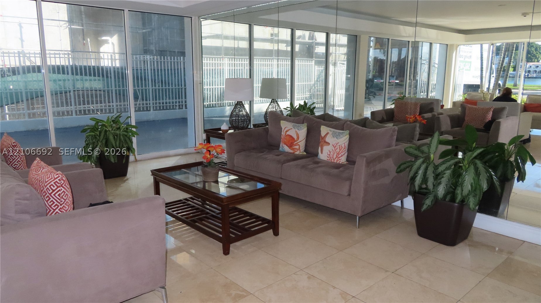 5313 Collins Ave 205