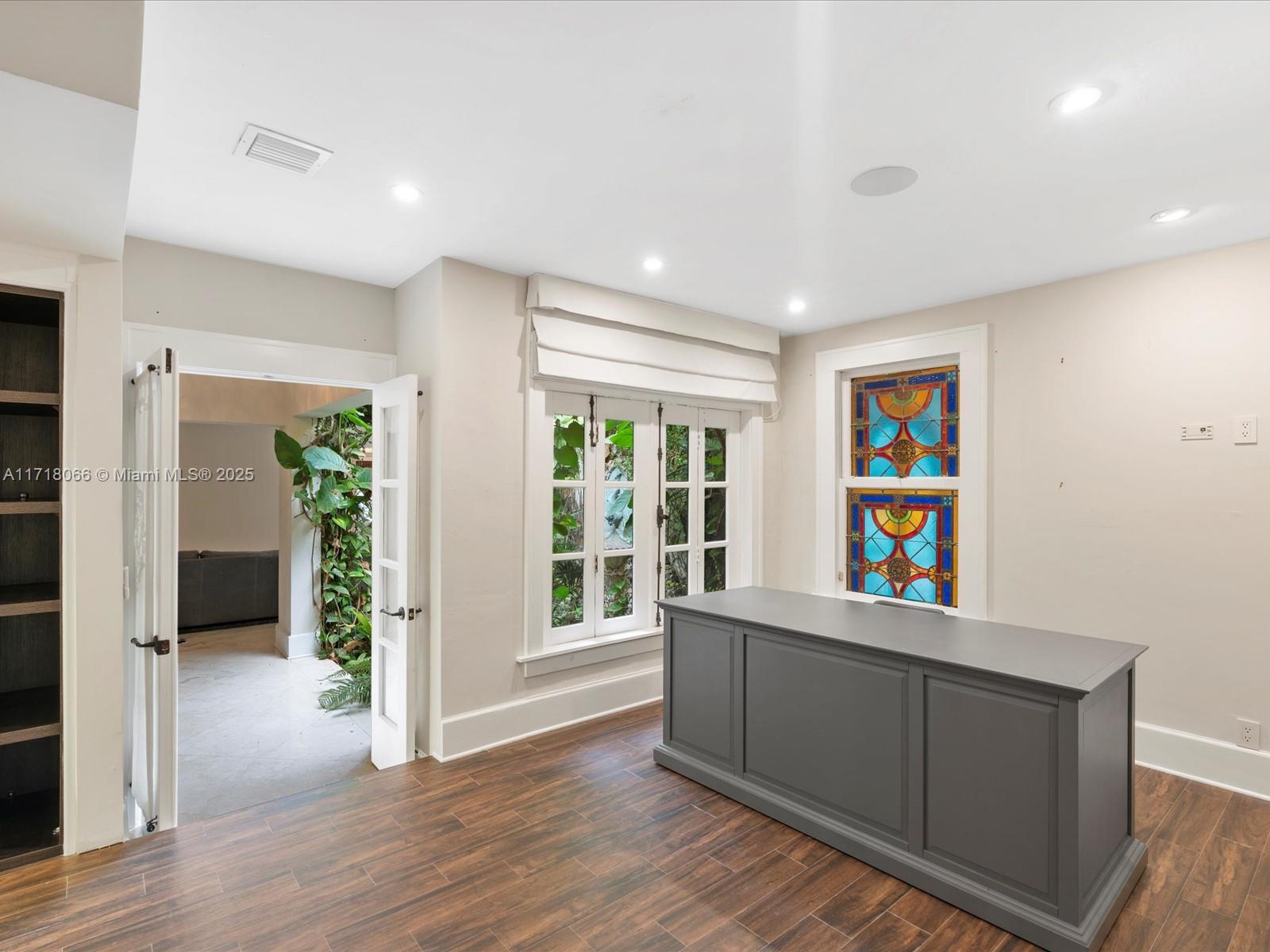 CORAL GABLES SEC C - Residential