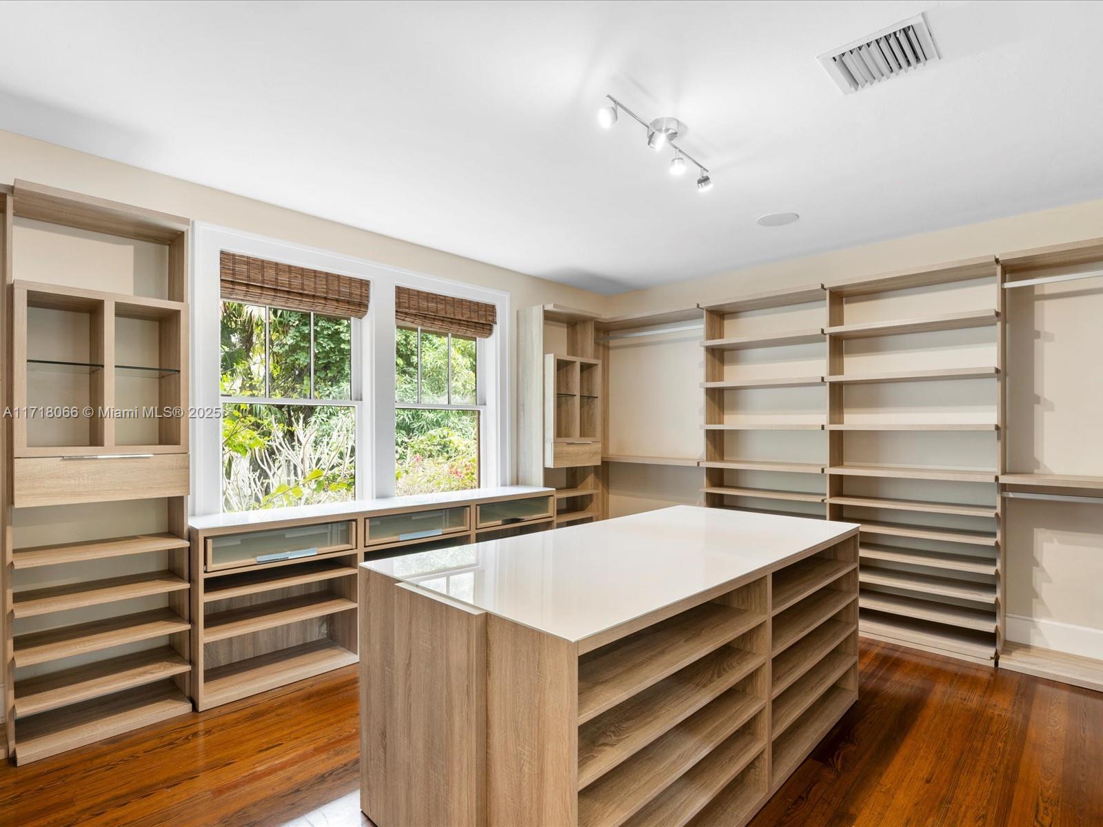 CORAL GABLES SEC C - Residential