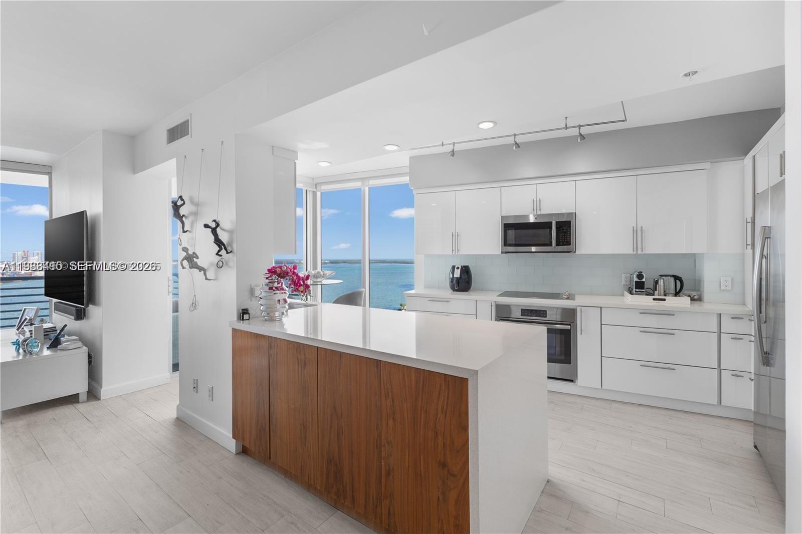 ONE MIAMI EAST CONDO - Residential Lease