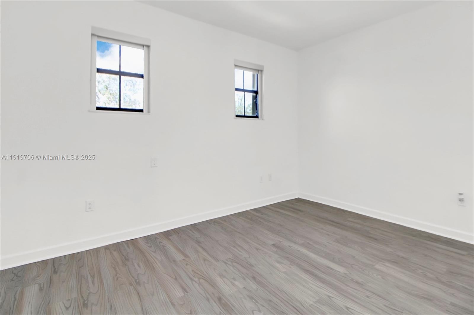 ENCLAVE AT BLACK POINT MA - Residential