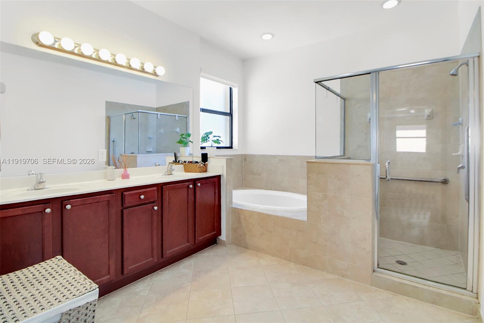 ENCLAVE AT BLACK POINT MA - Residential