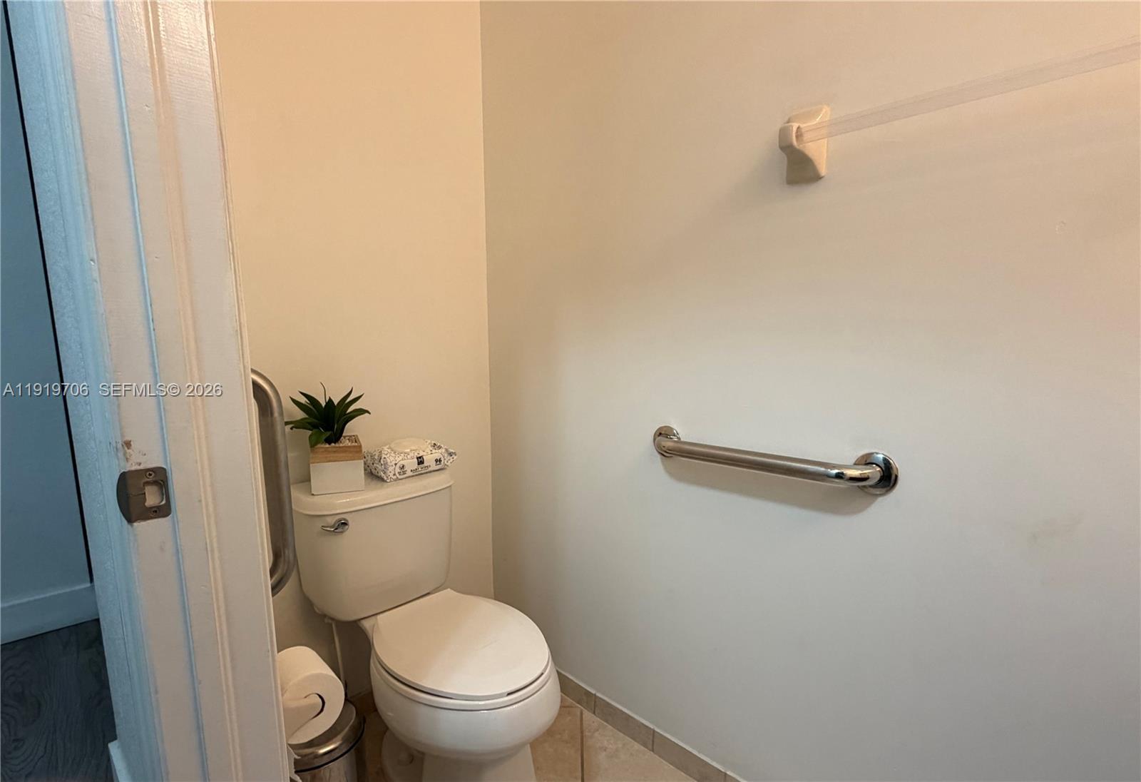 ENCLAVE AT BLACK POINT MA - Residential