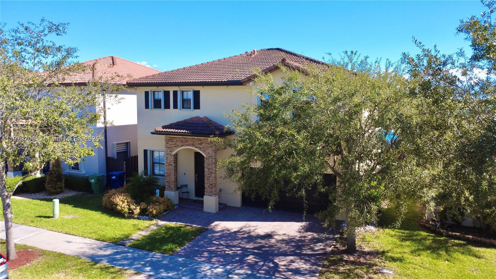 ENCLAVE AT BLACK POINT MA - Residential