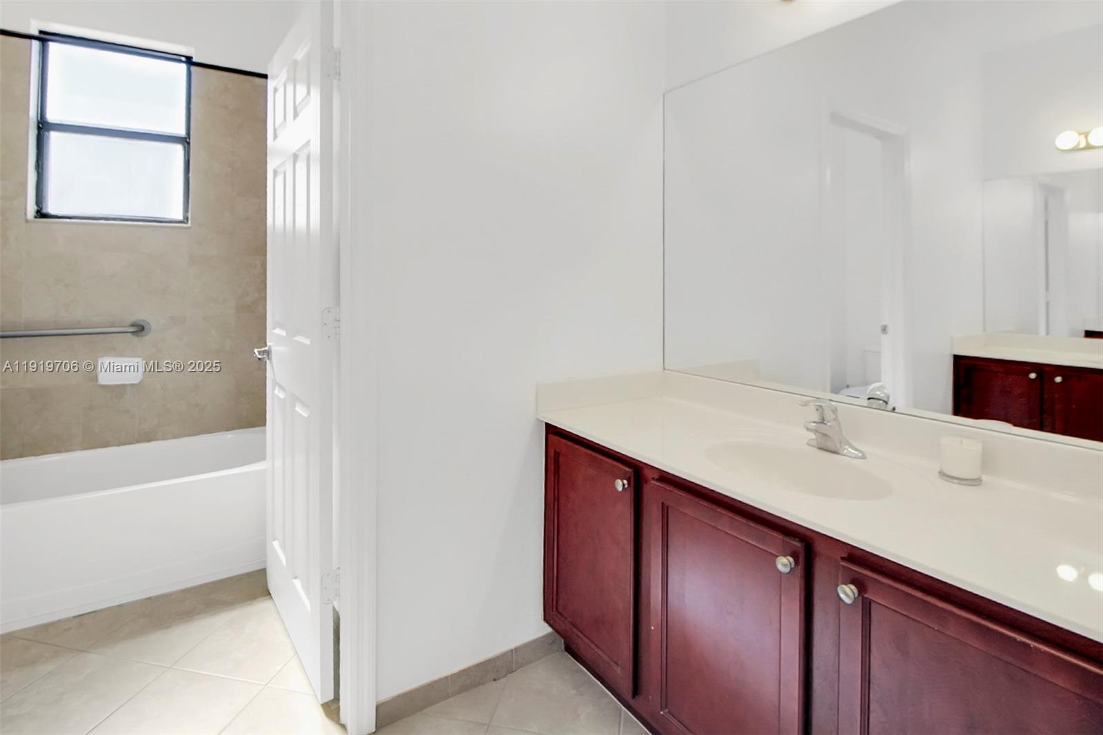 ENCLAVE AT BLACK POINT MA - Residential