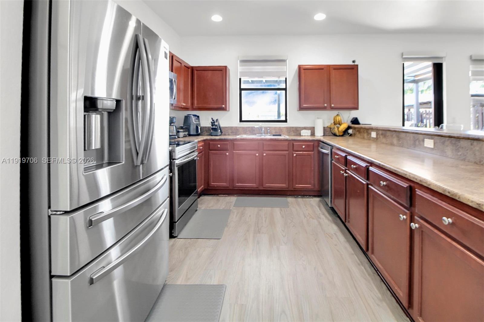 ENCLAVE AT BLACK POINT MA - Residential