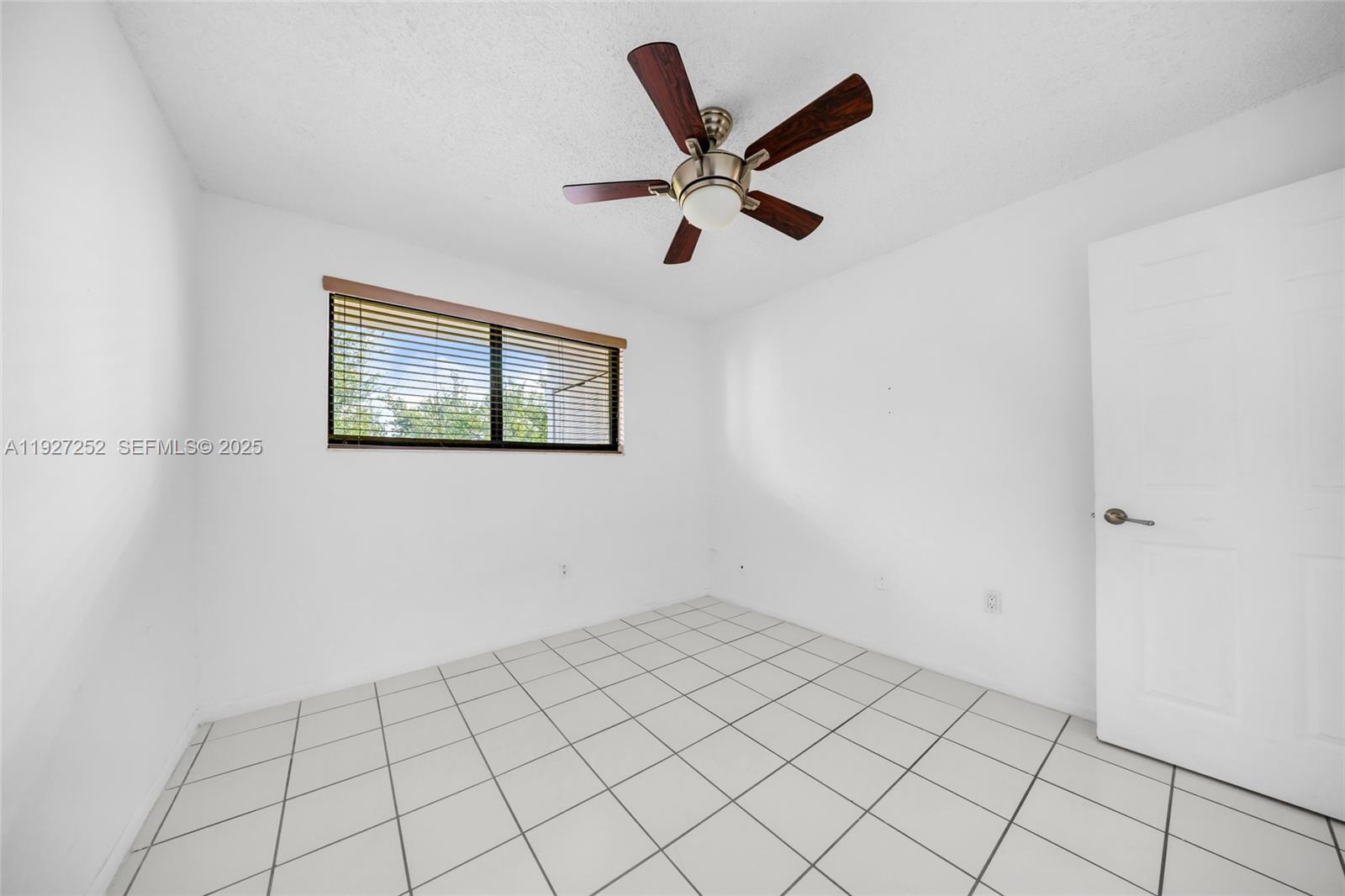 EL PUEBLO DE VERA CONDO - Residential