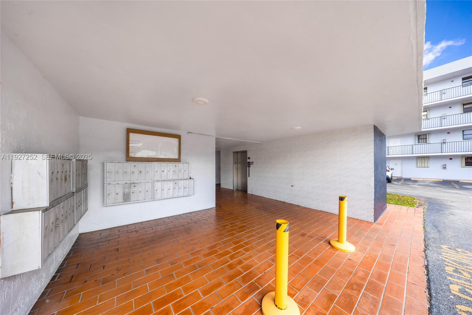 View photos, virtual tours, details... 5765 W 25th Ct 411