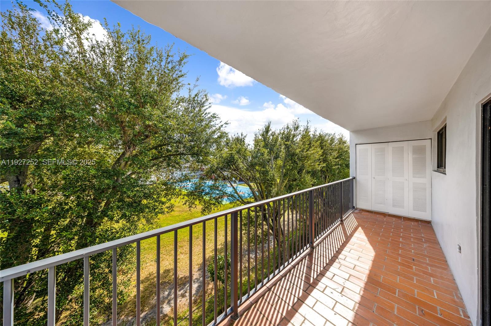 EL PUEBLO DE VERA CONDO - Residential