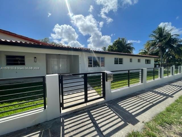 Property for Sale at 2710 Sw 31st Ave, Miami, Broward County, Florida - Bedrooms: 5 
Bathrooms: 5  - $1,490,000