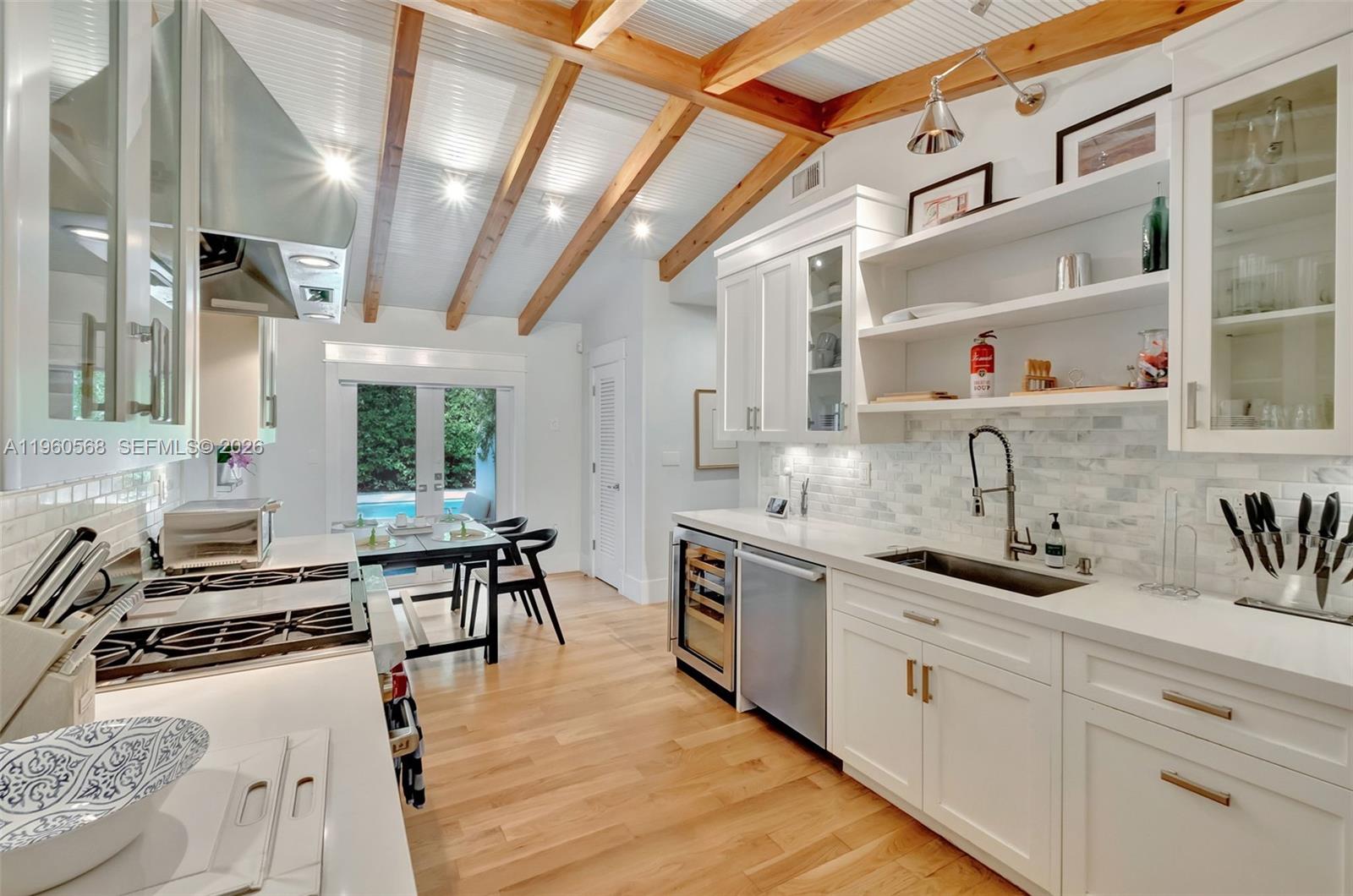 MIAMI SHORES SEC 3 - Residential