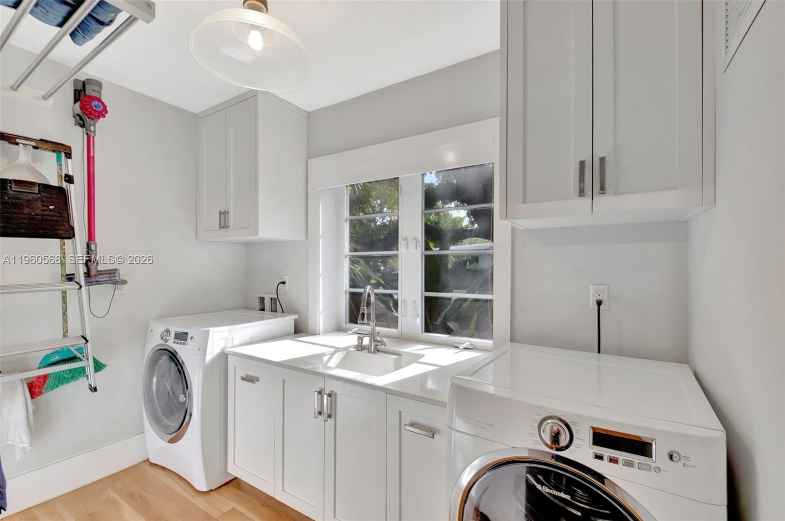 MIAMI SHORES SEC 3 - Residential