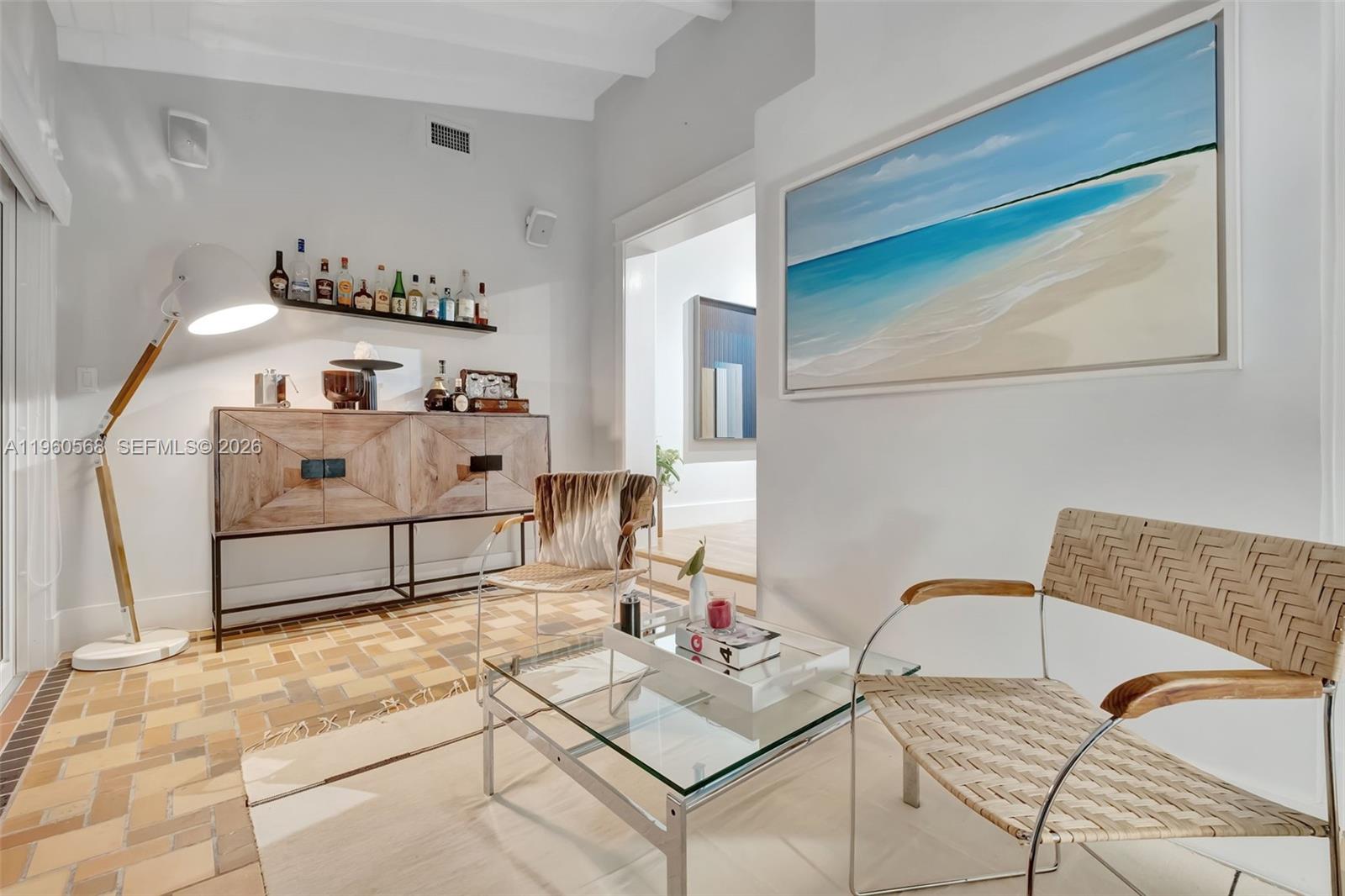 MIAMI SHORES SEC 3 - Residential