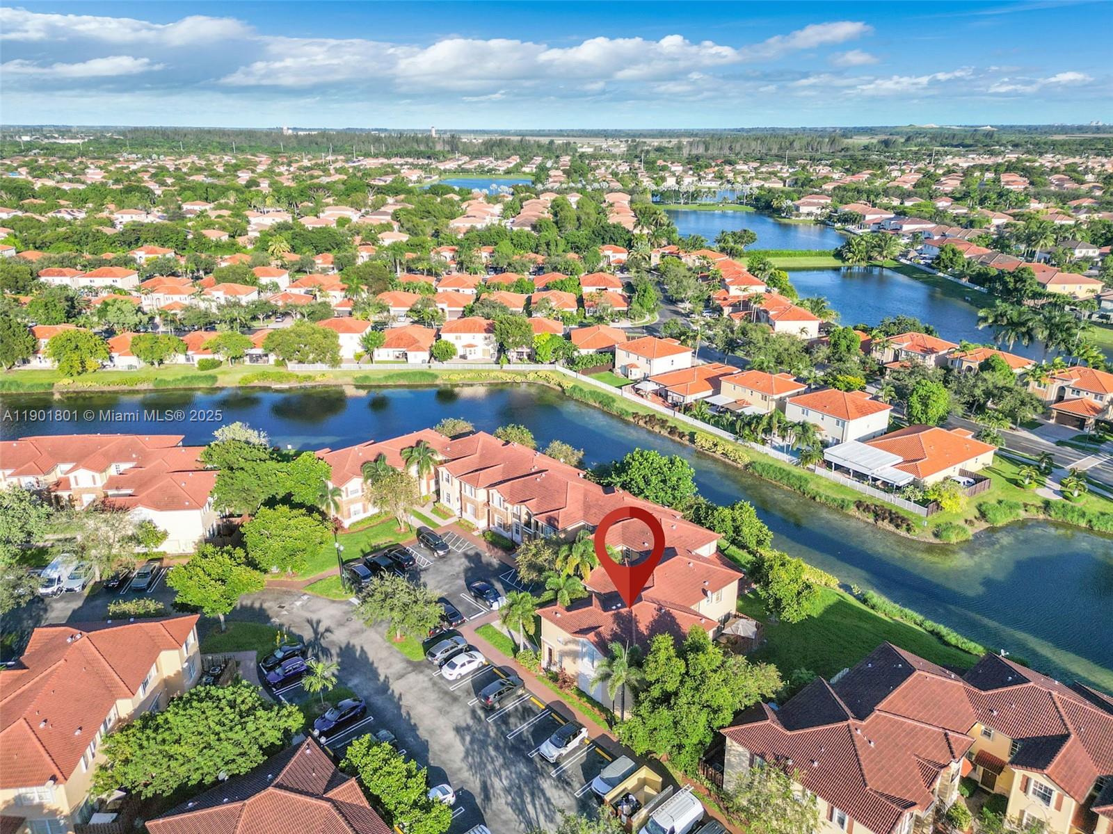 VILLAS AT CARMEL CONDO NO - Residential