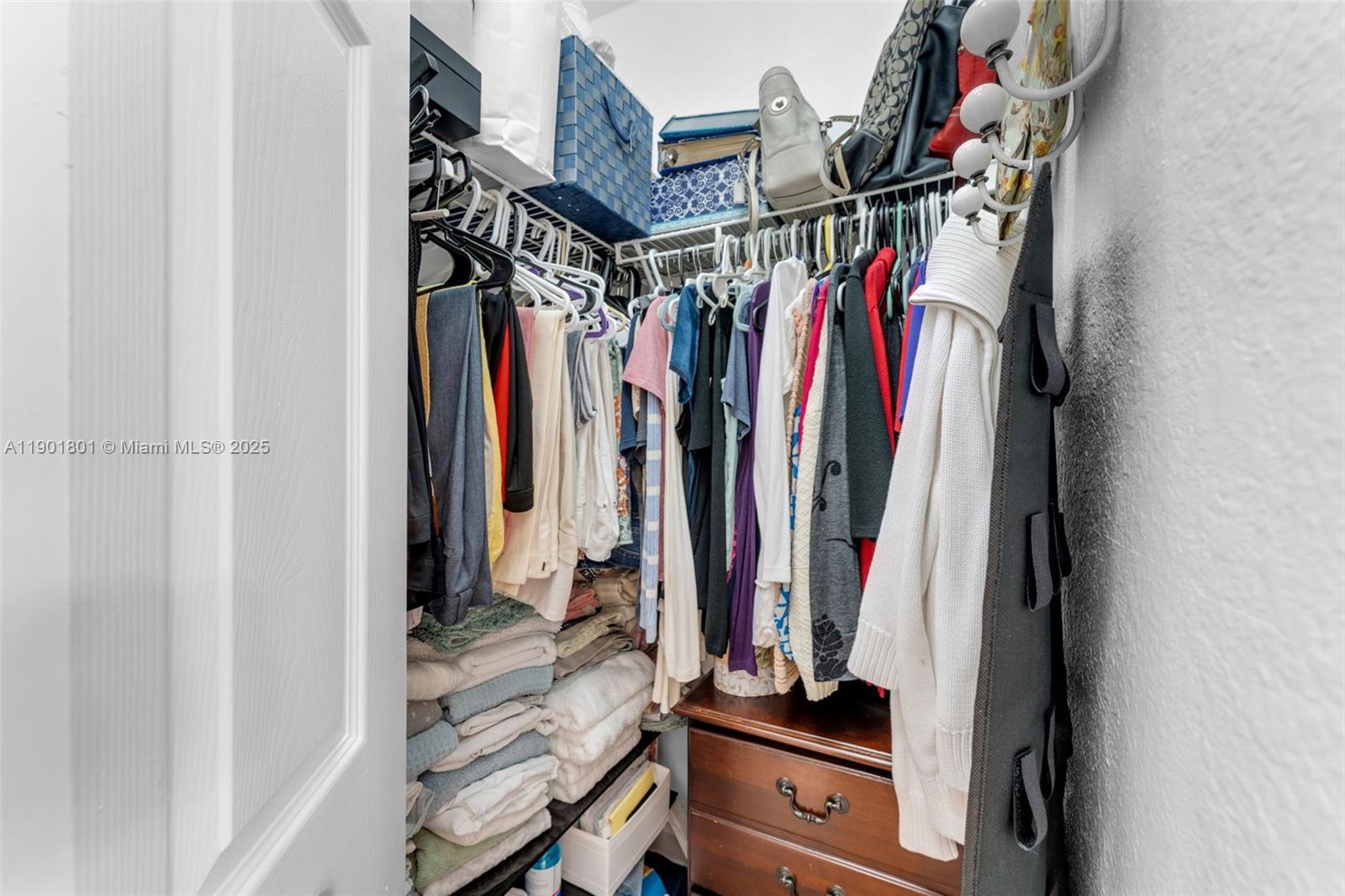 VILLAS AT CARMEL CONDO NO - Residential