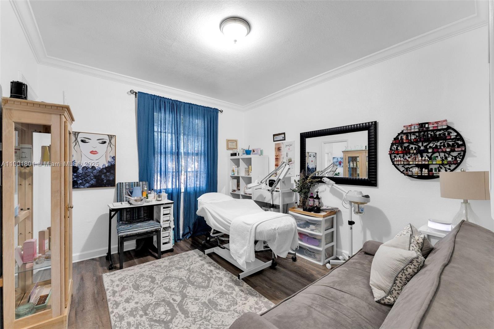 VILLAS AT CARMEL CONDO NO - Residential