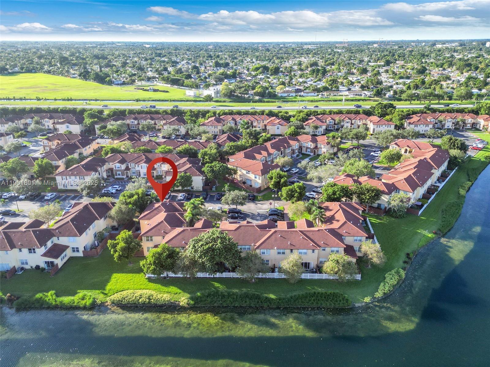 VILLAS AT CARMEL CONDO NO - Residential