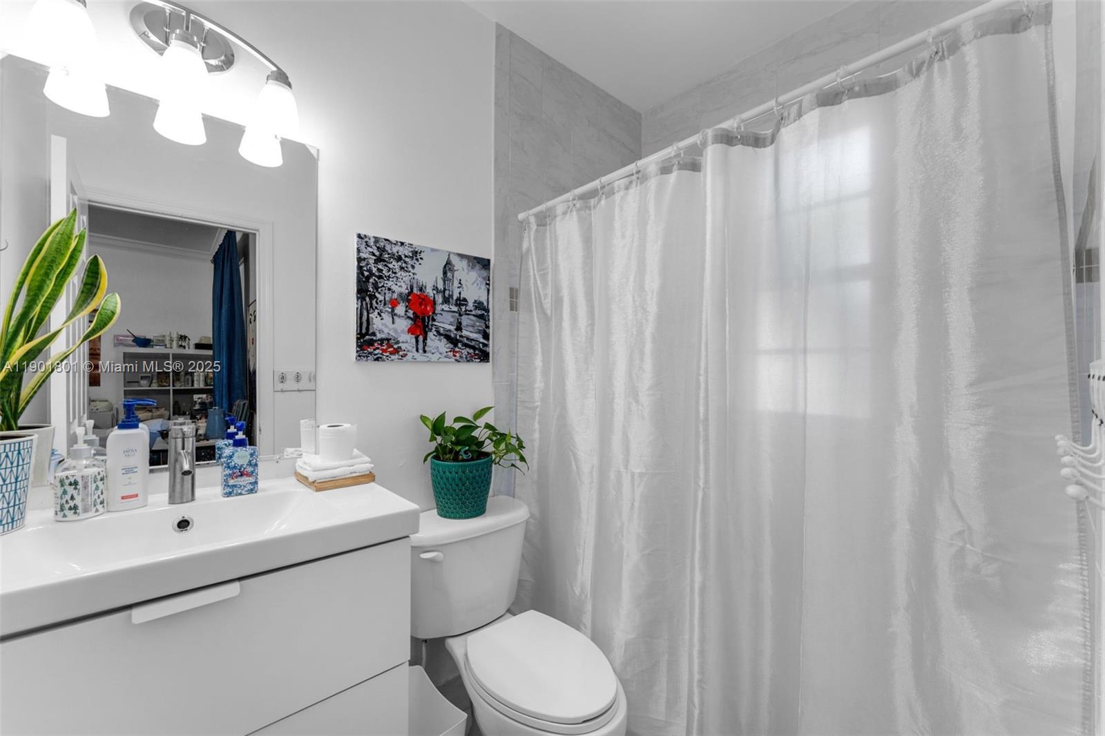 VILLAS AT CARMEL CONDO NO - Residential