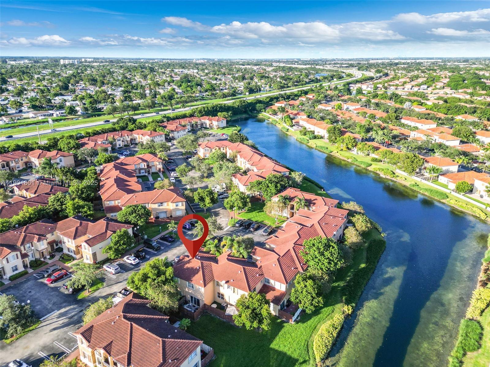 VILLAS AT CARMEL CONDO NO - Residential