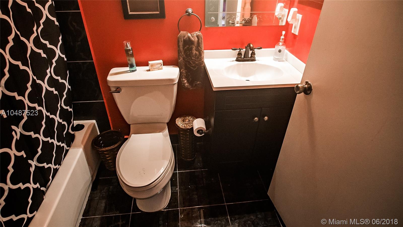 PUERTO BELLO CONDO - Residential