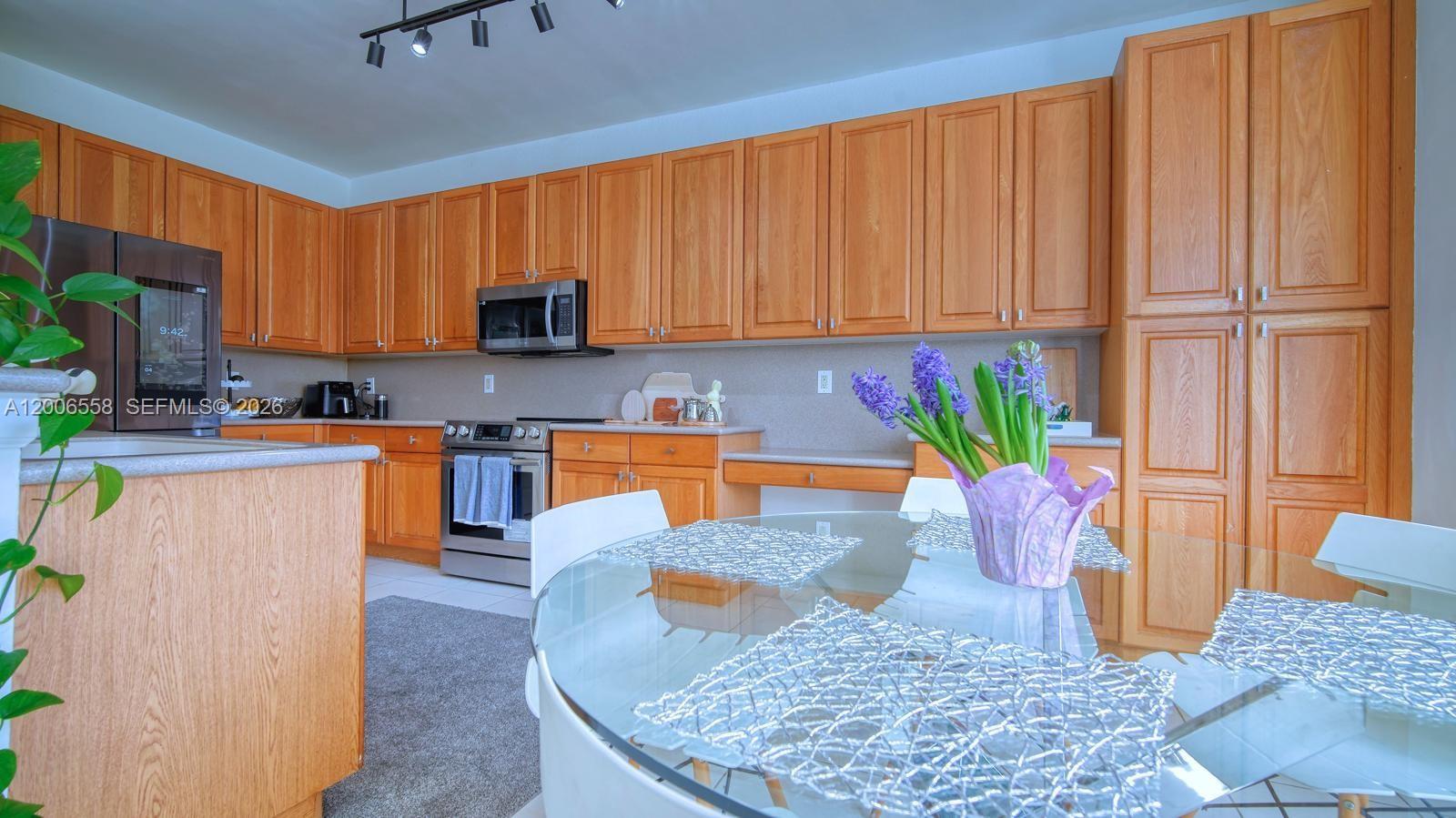 NORTH 29 ASSOC - Residential