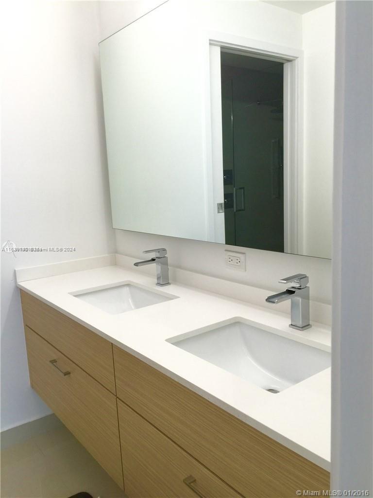 BAY HOUSE - Residential