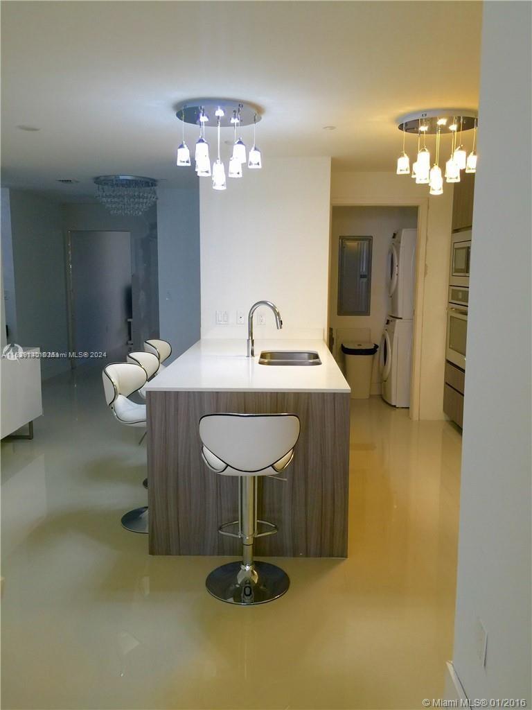 BAY HOUSE - Residential