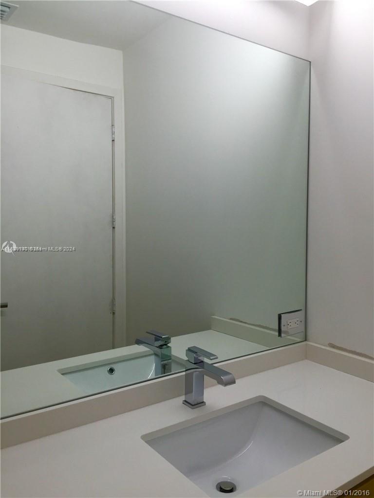 BAY HOUSE - Residential