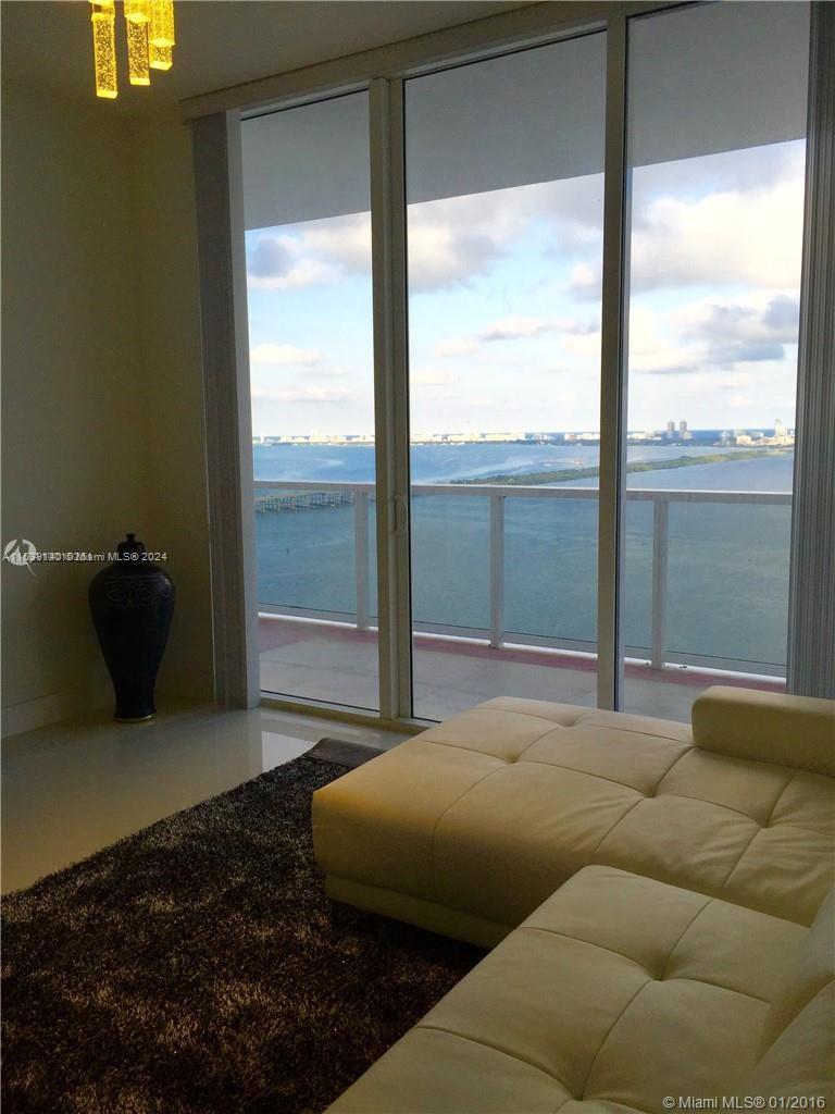 BAY HOUSE - Residential