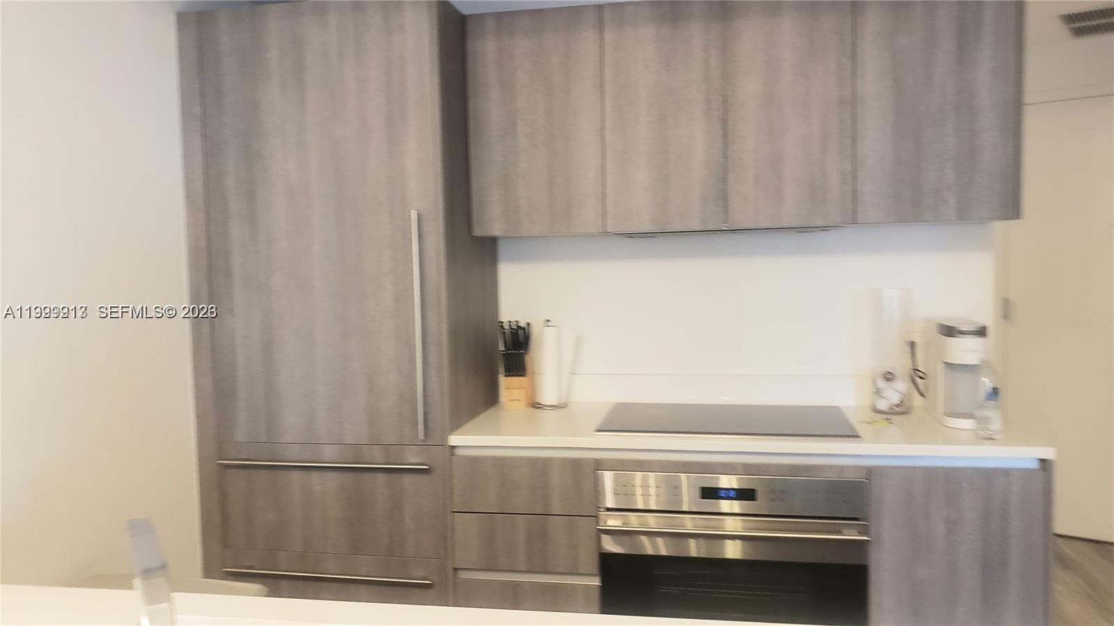 801 SMA RESIDENCES CONDO - Residential Lease