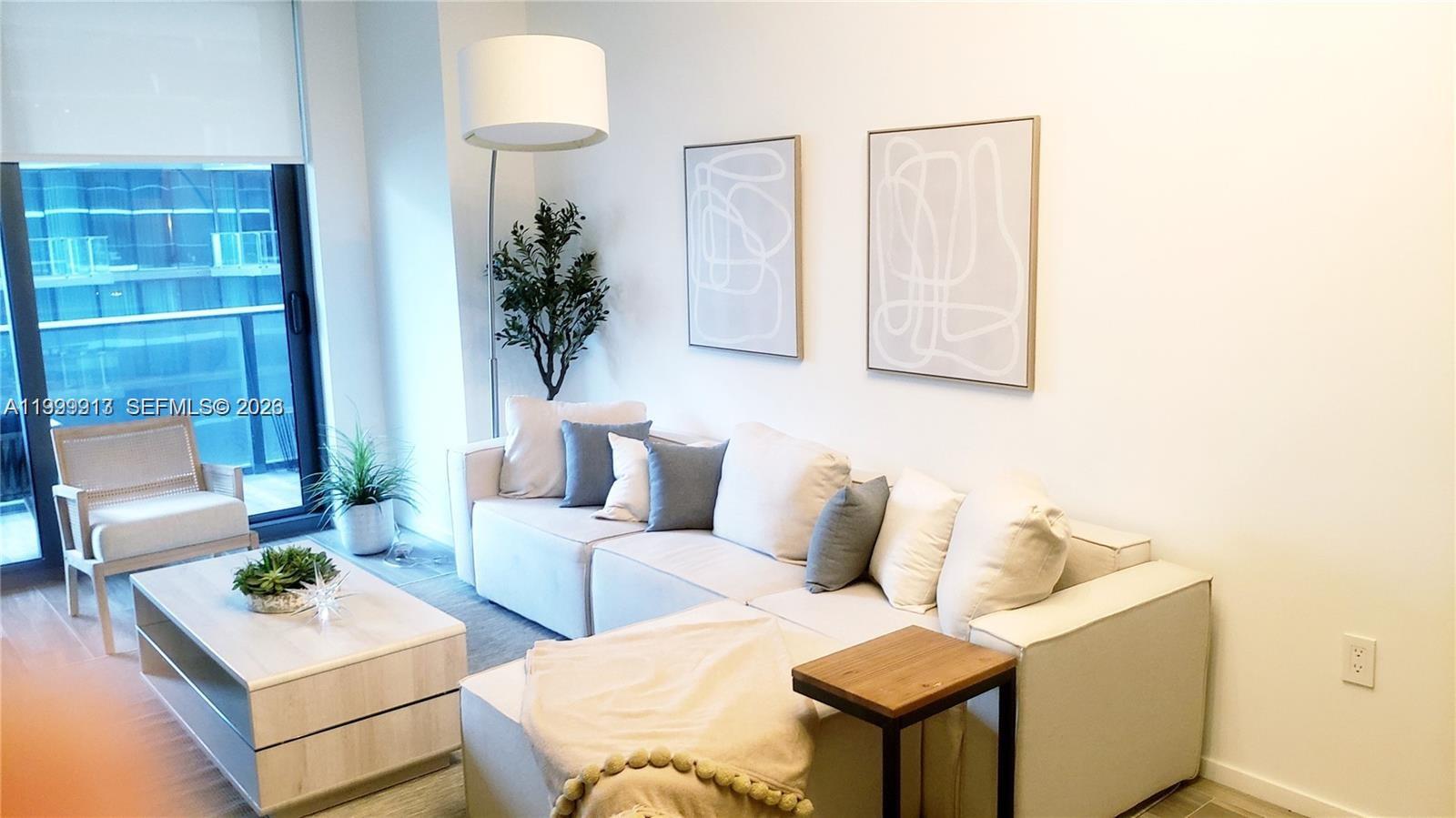 801 SMA RESIDENCES CONDO - Residential Lease