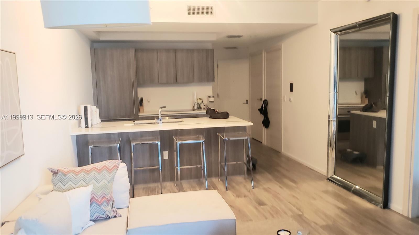 801 SMA RESIDENCES CONDO - Residential Lease