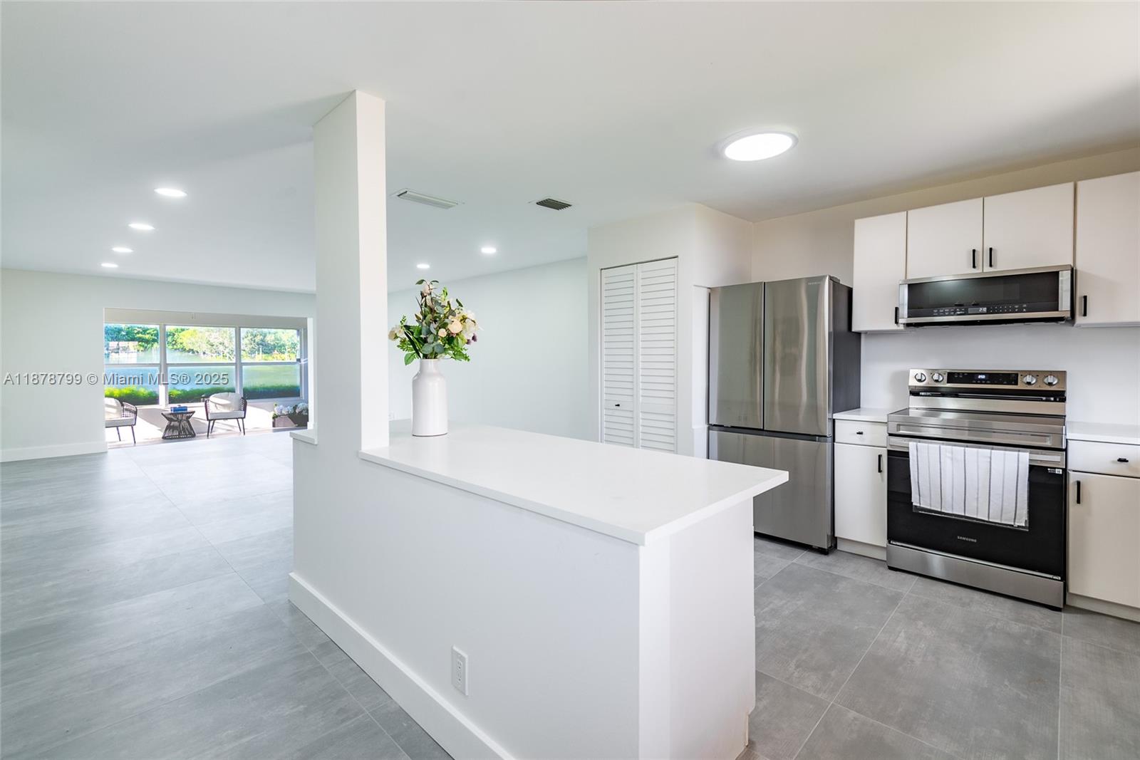 COVERED BRIDGE CONDO - Residential Lease