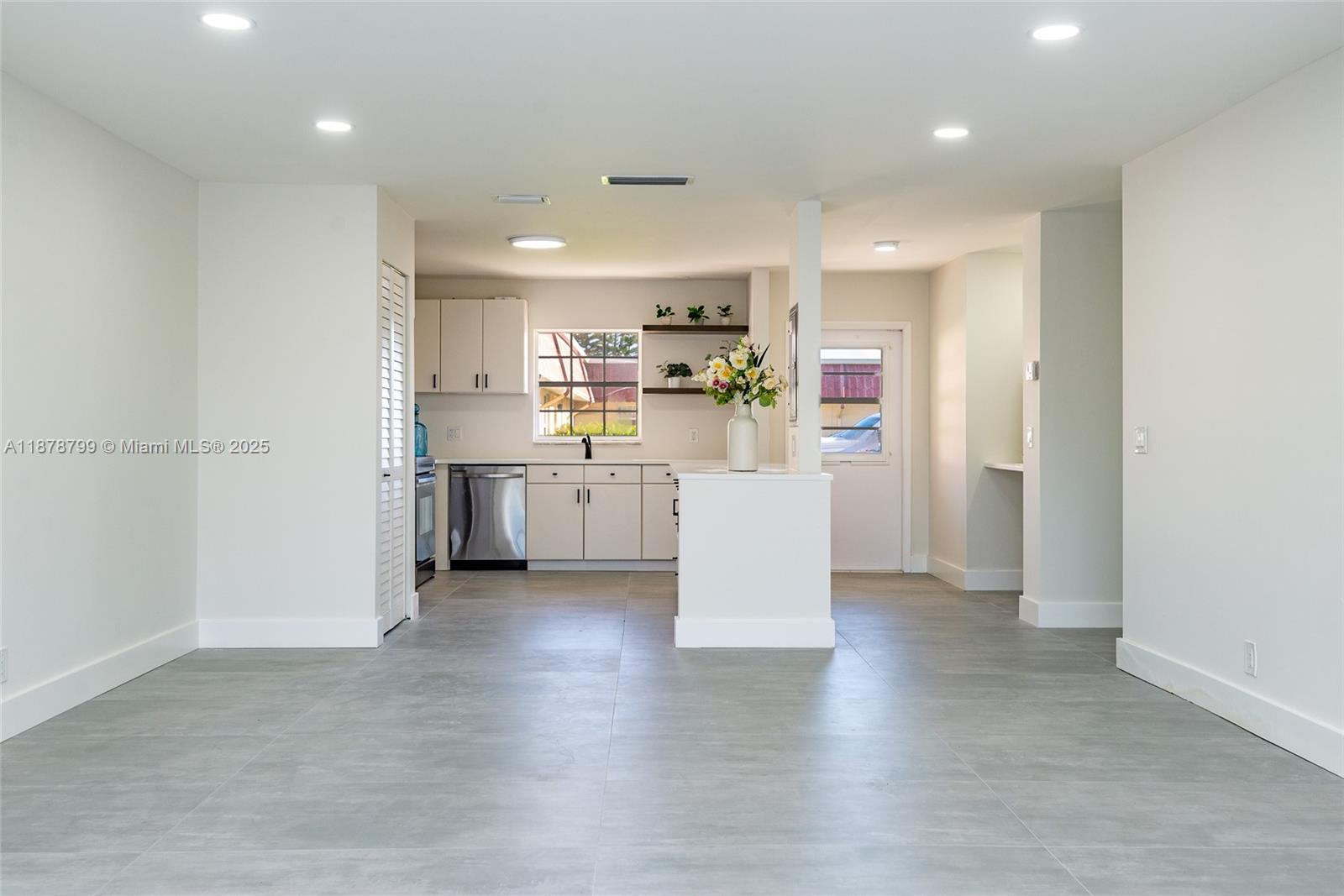 COVERED BRIDGE CONDO - Residential Lease