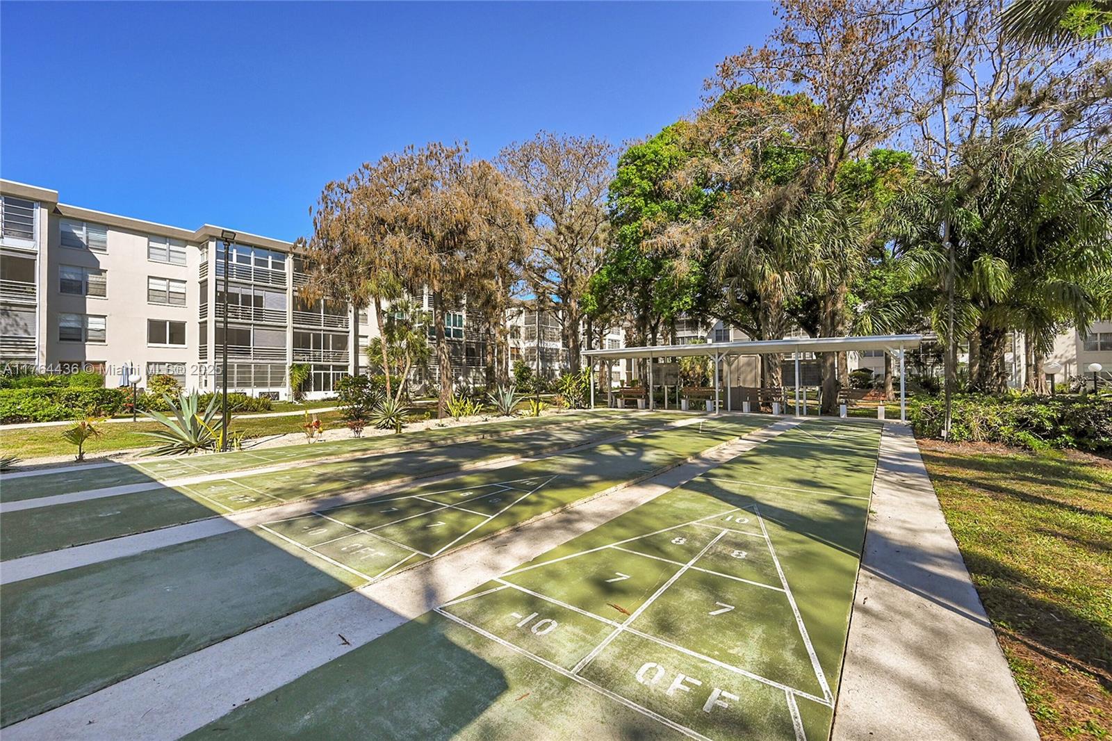 CYPRESS CHASE CONDO NO 3 - Residential