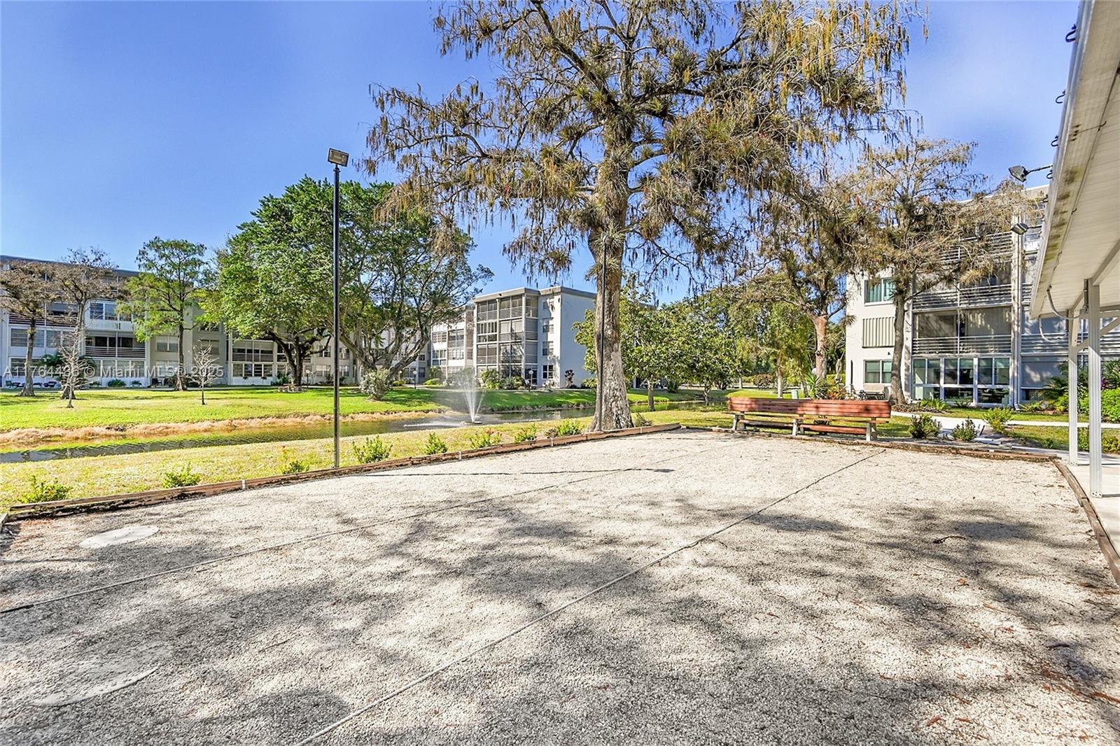 CYPRESS CHASE CONDO NO 3 - Residential