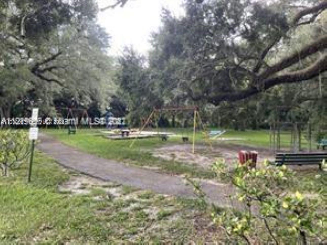 LIVE OAK CONDO ELEVEN - Residential Lease