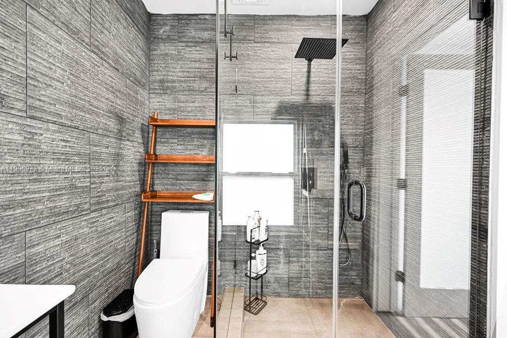 SHADOWLAWN EXTENSION SUB - Residential Lease