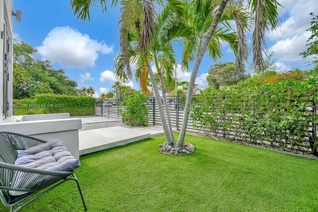 SHADOWLAWN EXTENSION SUB - Residential Lease