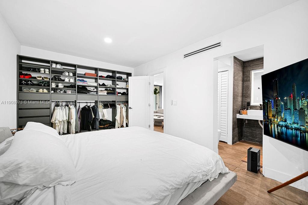 SHADOWLAWN EXTENSION SUB - Residential Lease