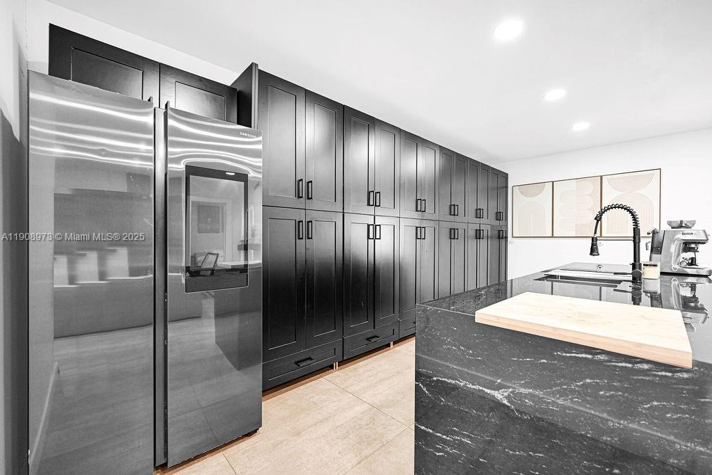 SHADOWLAWN EXTENSION SUB - Residential Lease